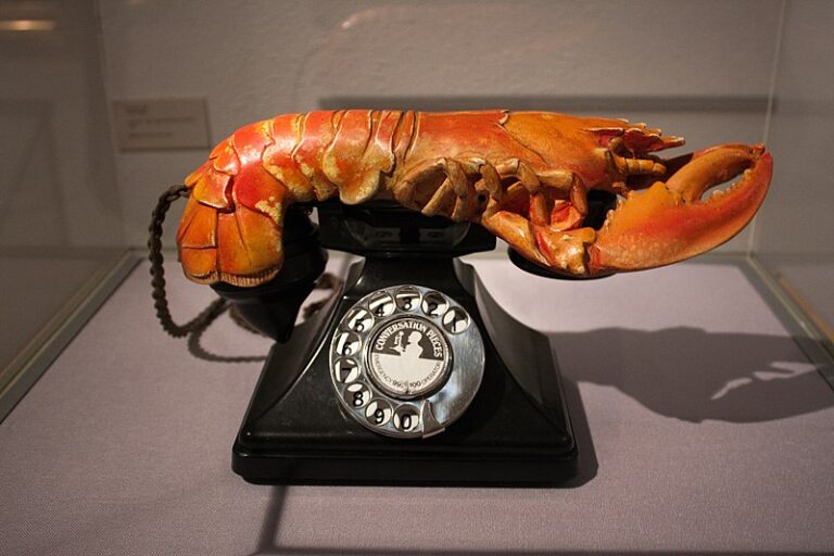 Salvador Dalí, Langosta-teléfono, 1936